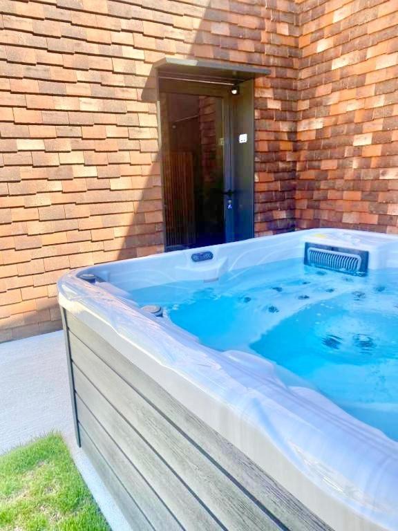 Le Viagio Superbe Appartement Avec Jacuzzi サルラ・ラ・カネダ エクステリア 写真